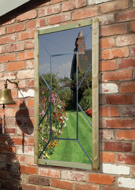 Specchio da giardino con prospettiva